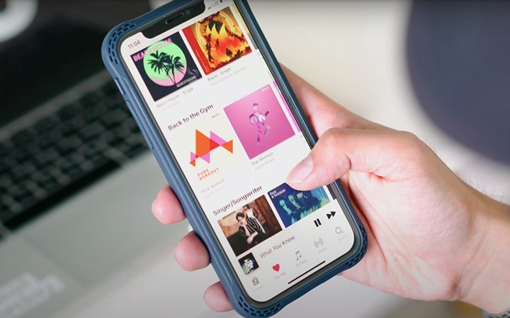 Spotify Phone App Stuck Between Songa
